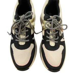 Posh Women's Black and Cream Sneakers‎